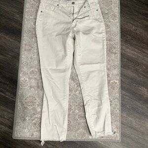 Universal Thread Women's Straight Leg White Jeans